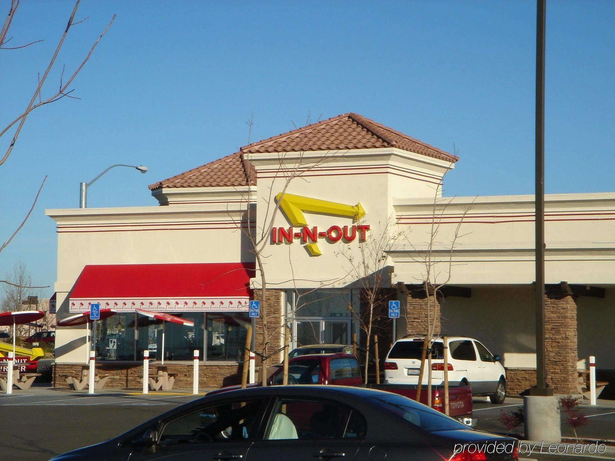Holiday Inn Express Hotel & Suites Sacramento Airport Natomas, An Ihg Hotel Exterior foto